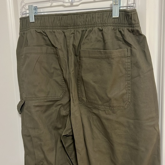 Olive cargo-style pant - Picture 3 of 3